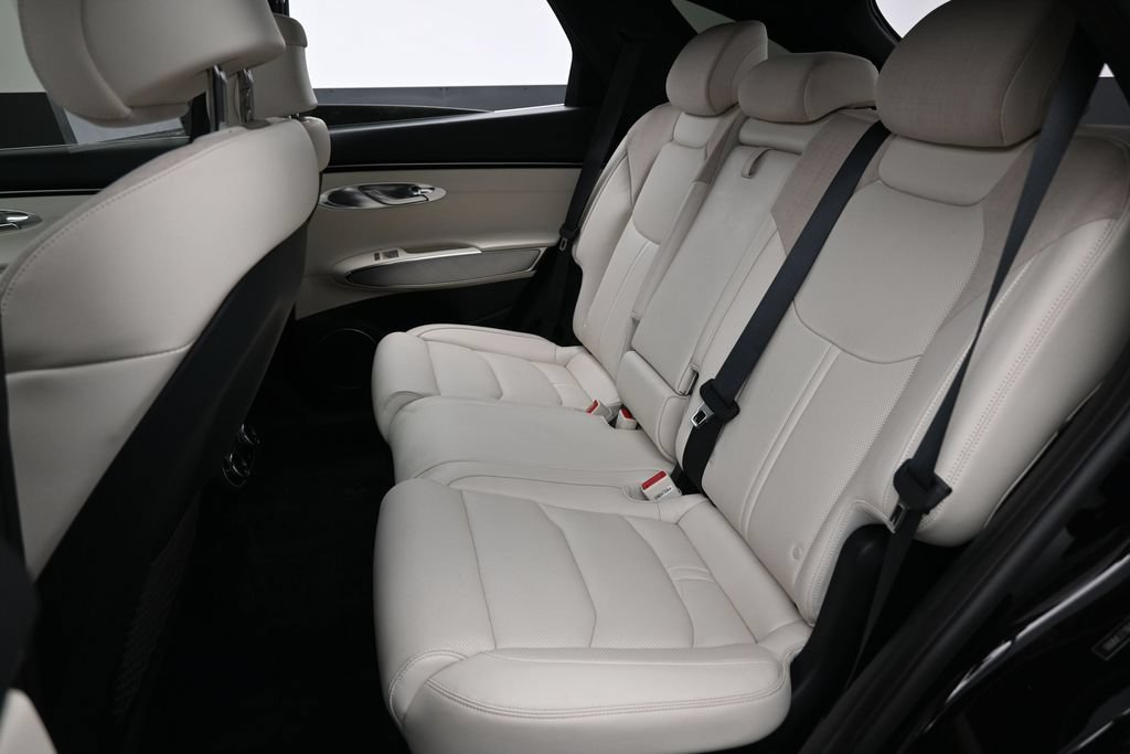Used 2024 Genesis Electrified GV70 AWD/4WD image 29