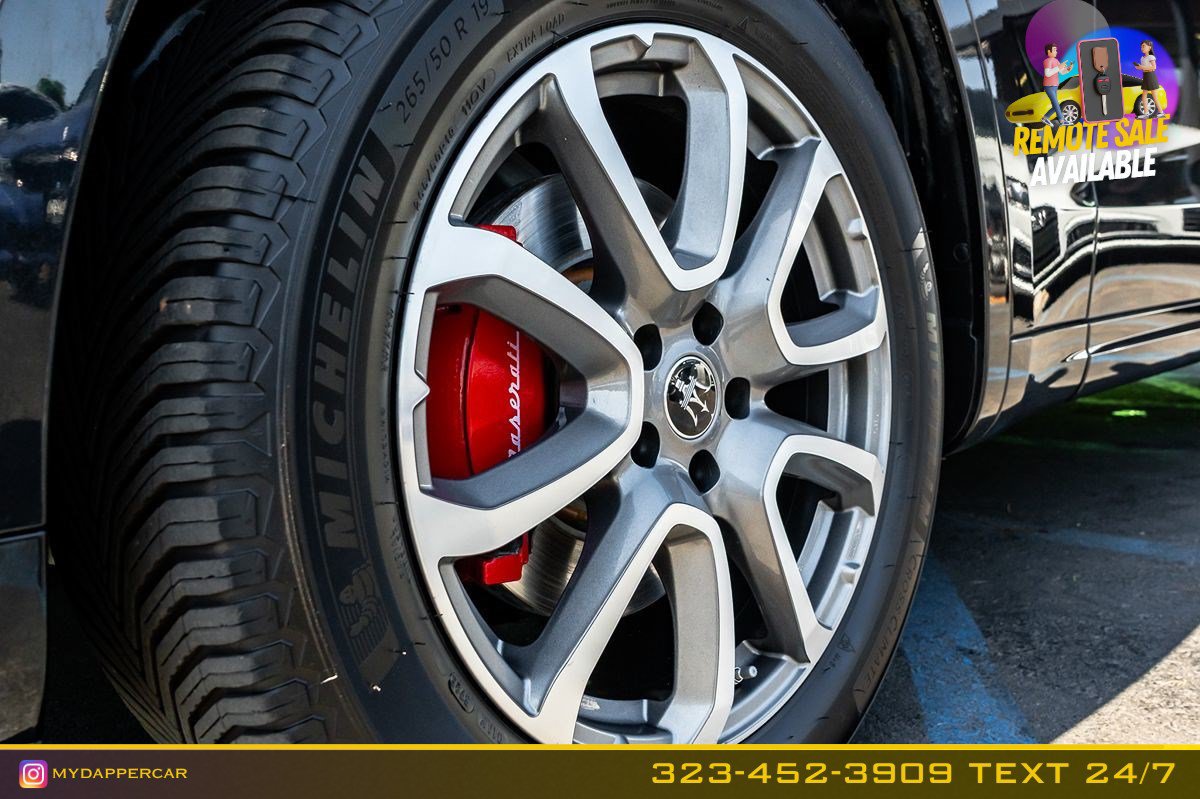 Used 2019 Maserati Levante AWD/4WD image 10