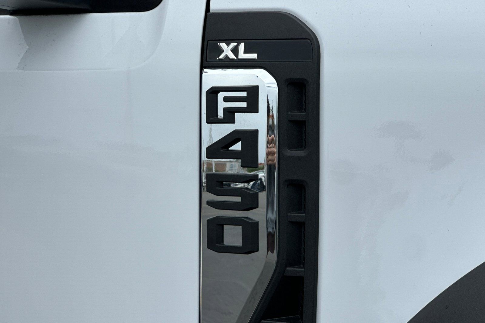 New 2024 Ford F450 XL w/ XL Chrome Package image 22