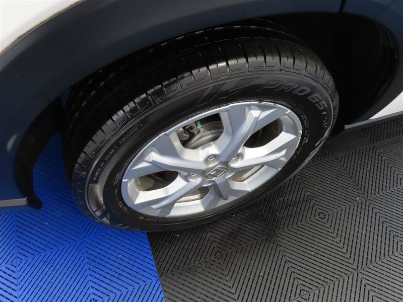 Used 2023 Honda HR-V LX image 8