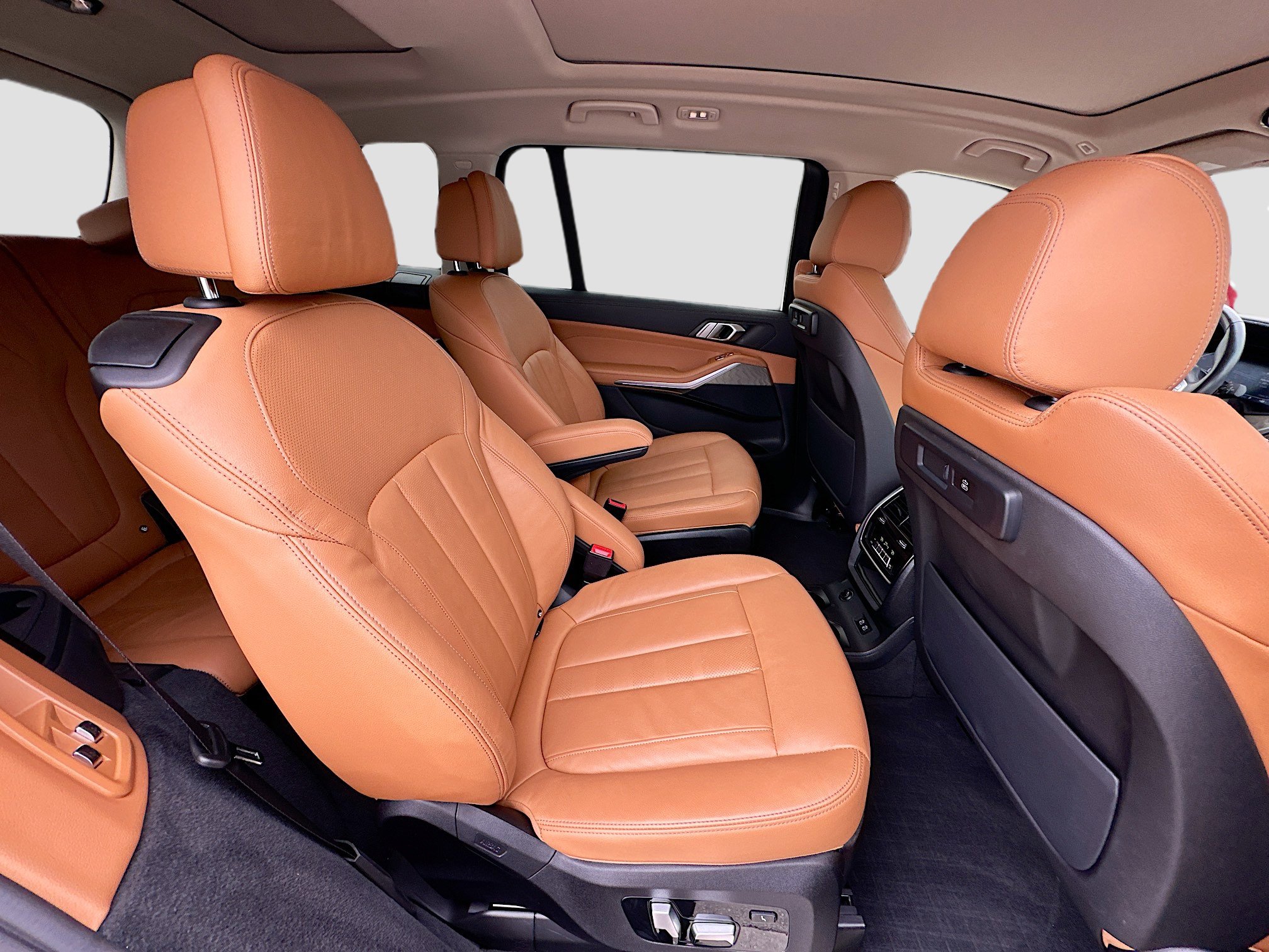 Used 2022 BMW X7 xDrive40i w/ Executive Package image 31