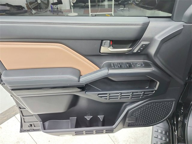 Used 2025 Toyota 4Runner Limited image 35