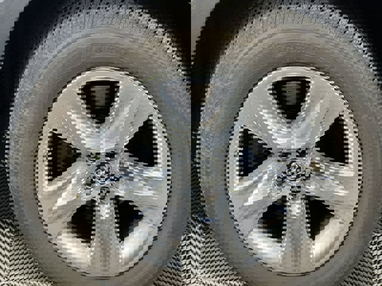 Used 2016 Toyota Highlander Limited image 13