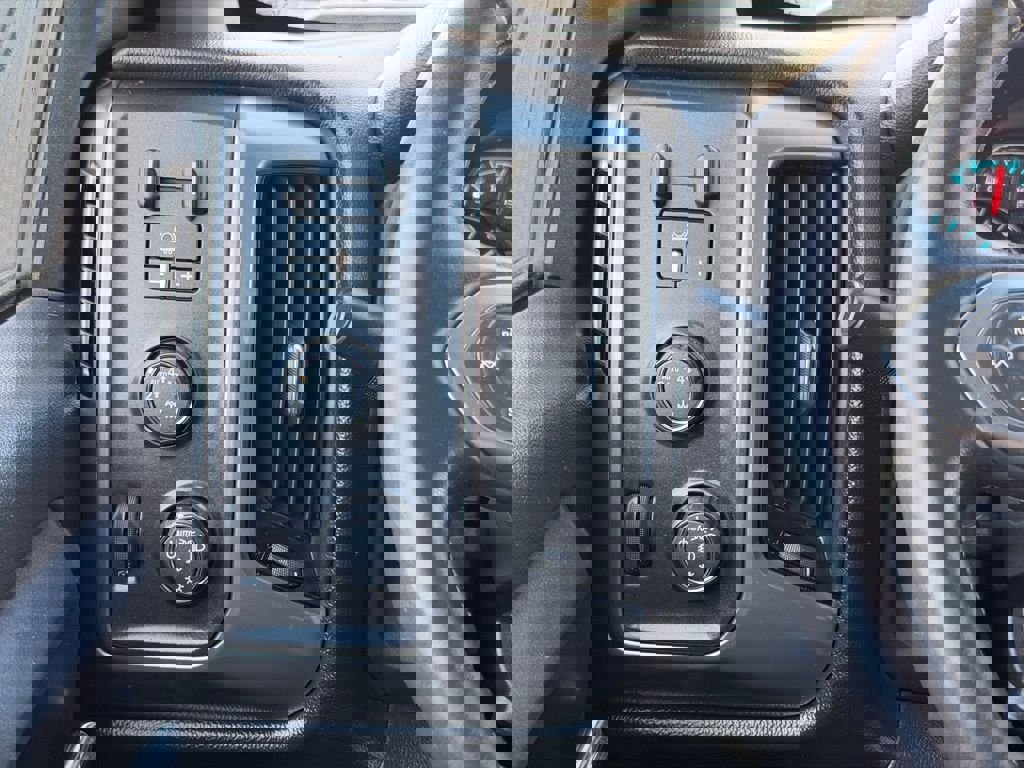 Used 2017 Chevrolet Silverado 1500 LT w/ All Star Edition image 25