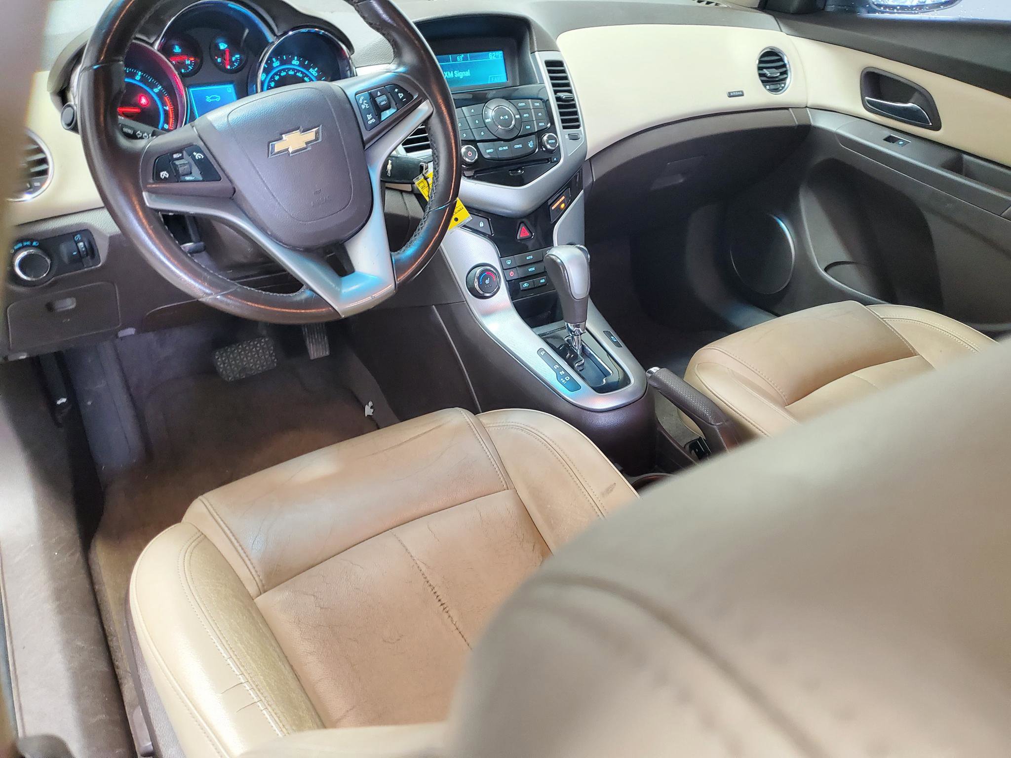 Used 2011 Chevrolet Cruze LTZ FWD image 31