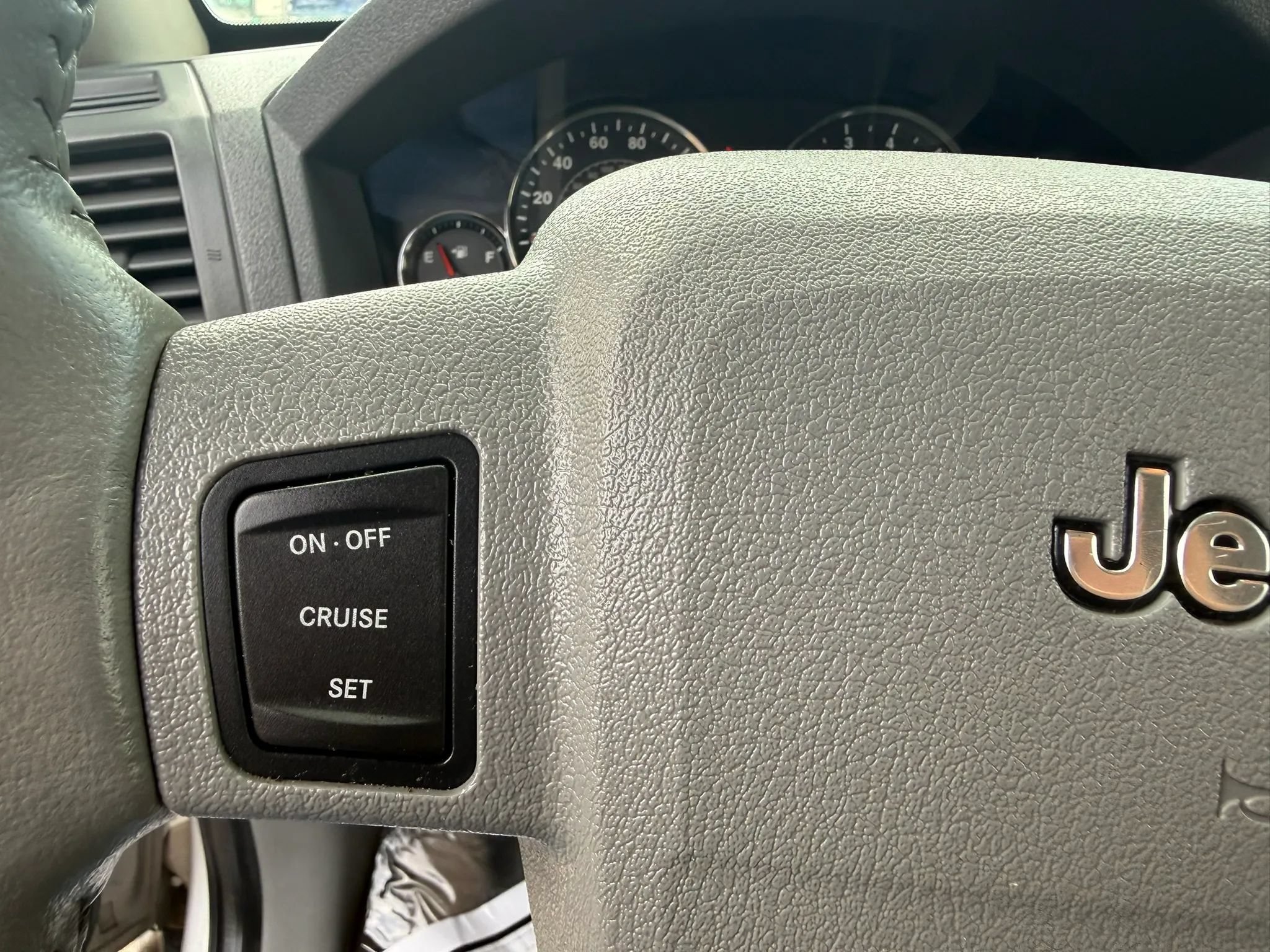 Used 2005 Jeep Grand Cherokee Limited AWD/4WD image 21