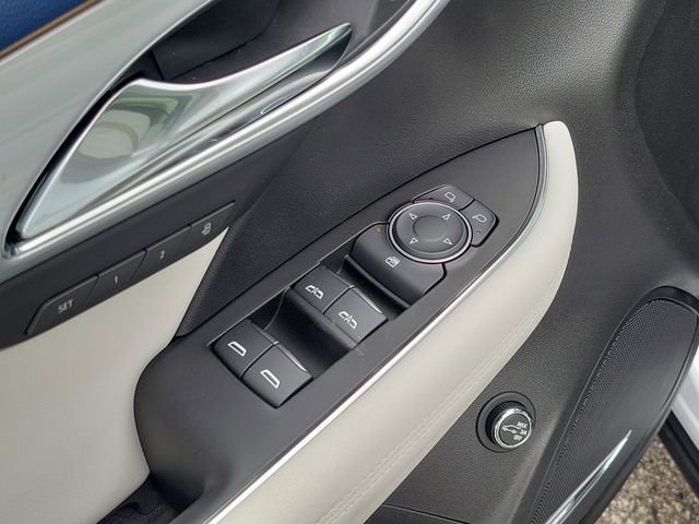 New 2026 Buick Envision Avenir image 18