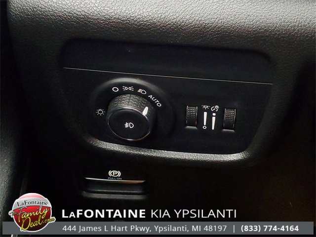 Used 2022 Jeep Grand Cherokee Limited image 15