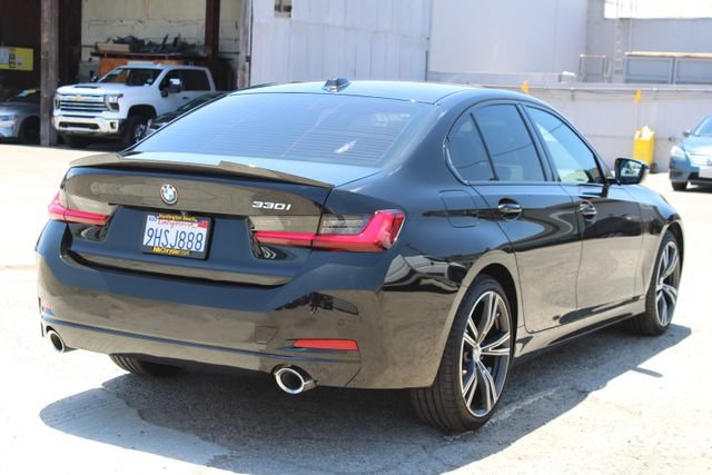 Used 2023 BMW 330i Sedan w/ Convenience Package RWD image 5