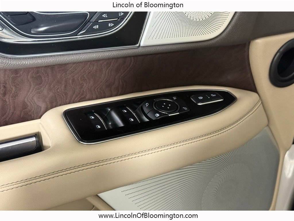 Certified 2024 Lincoln Navigator L Reserve AWD/4WD image 23