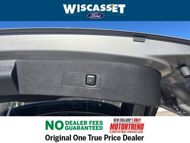 Used 2022 Lincoln Corsair Reserve w/ Equipment Group 201A image 24