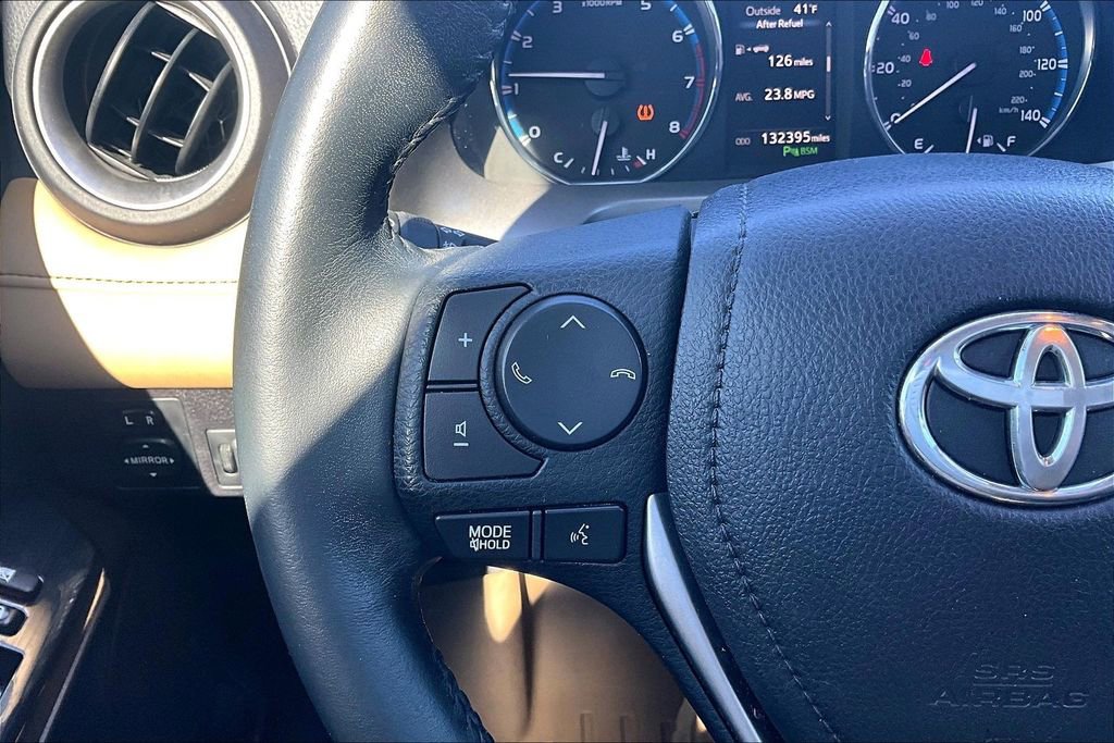 Used 2016 Toyota RAV4 Limited image 11