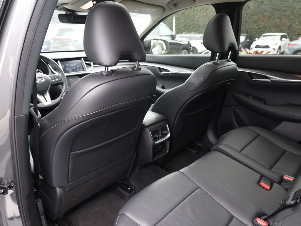 Certified 2025 INFINITI QX50 Luxe AWD/4WD image 19