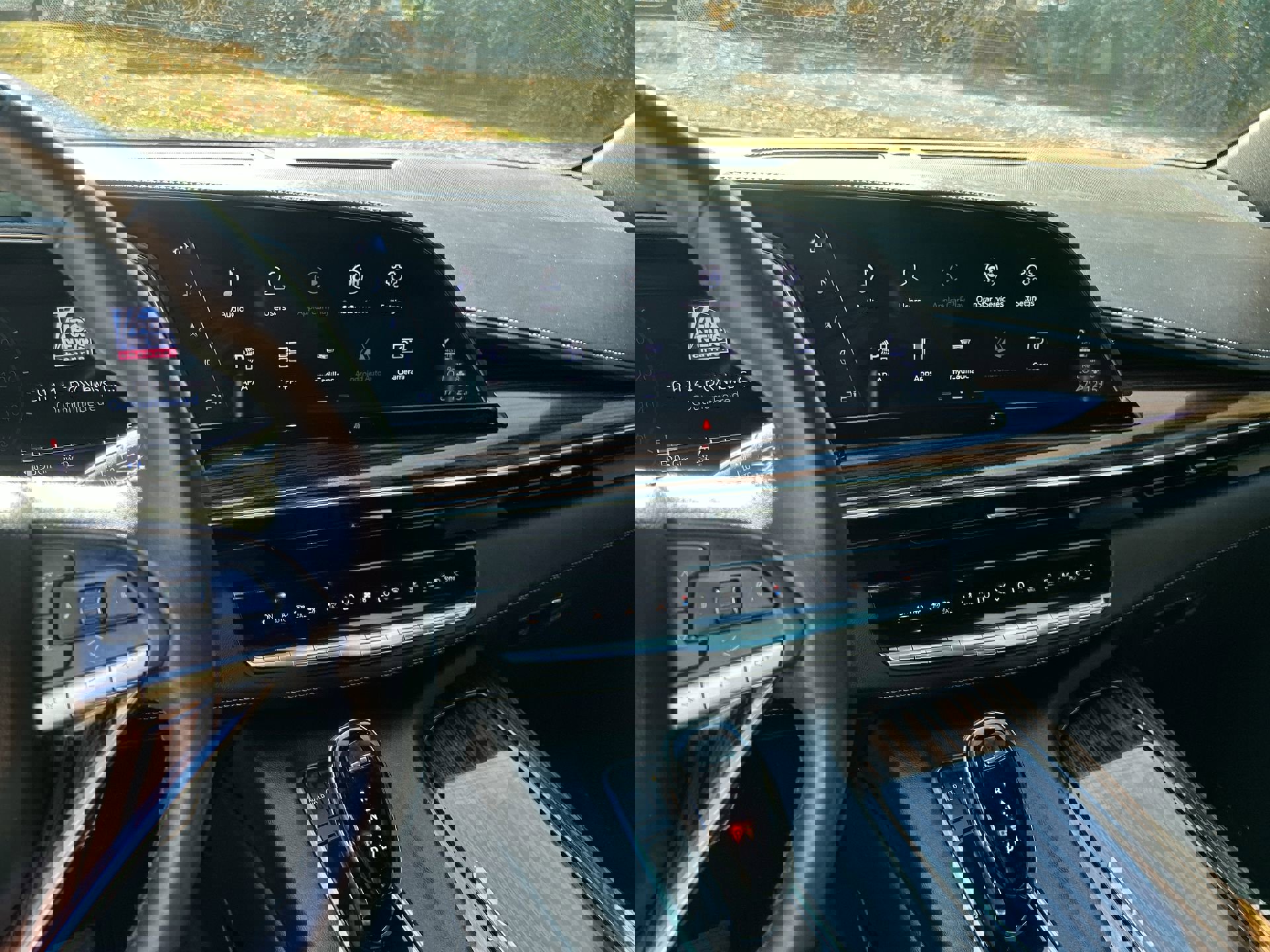 Certified 2023 Cadillac Escalade Premium Luxury w/ LPO, Radiant Package image 22