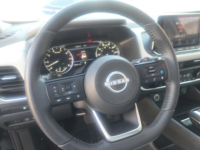 Used 2023 Nissan Rogue SV w/ SV Premium B Package AWD/4WD image 21