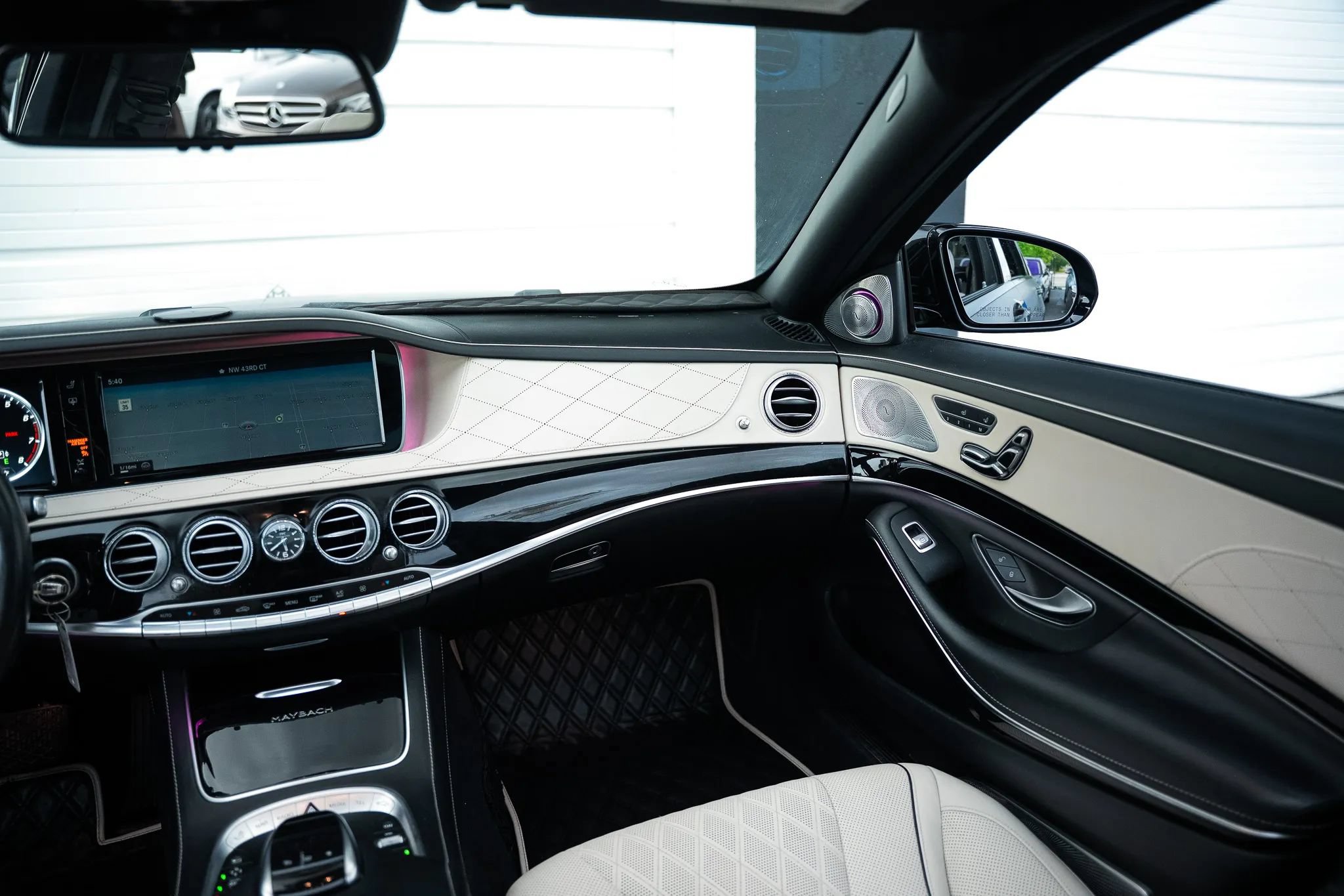 Used 2016 Mercedes-Benz Maybach S 600 image 40