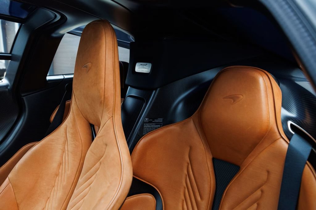Used 2020 McLaren Speedtail RWD image 23