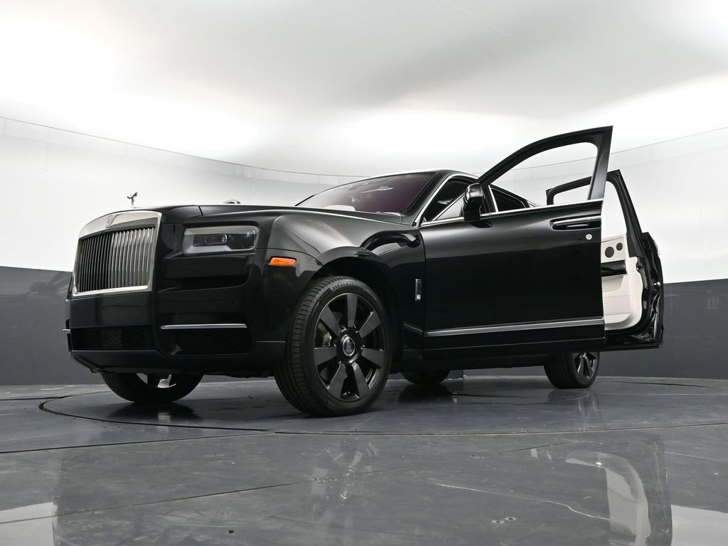 Used 2022 Rolls-Royce Cullinan image 44