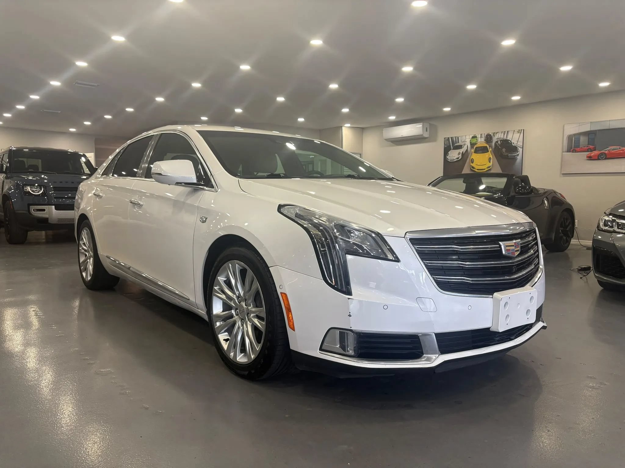 Used 2018 Cadillac XTS Luxury w/ Driver Awareness Package FWD image 1