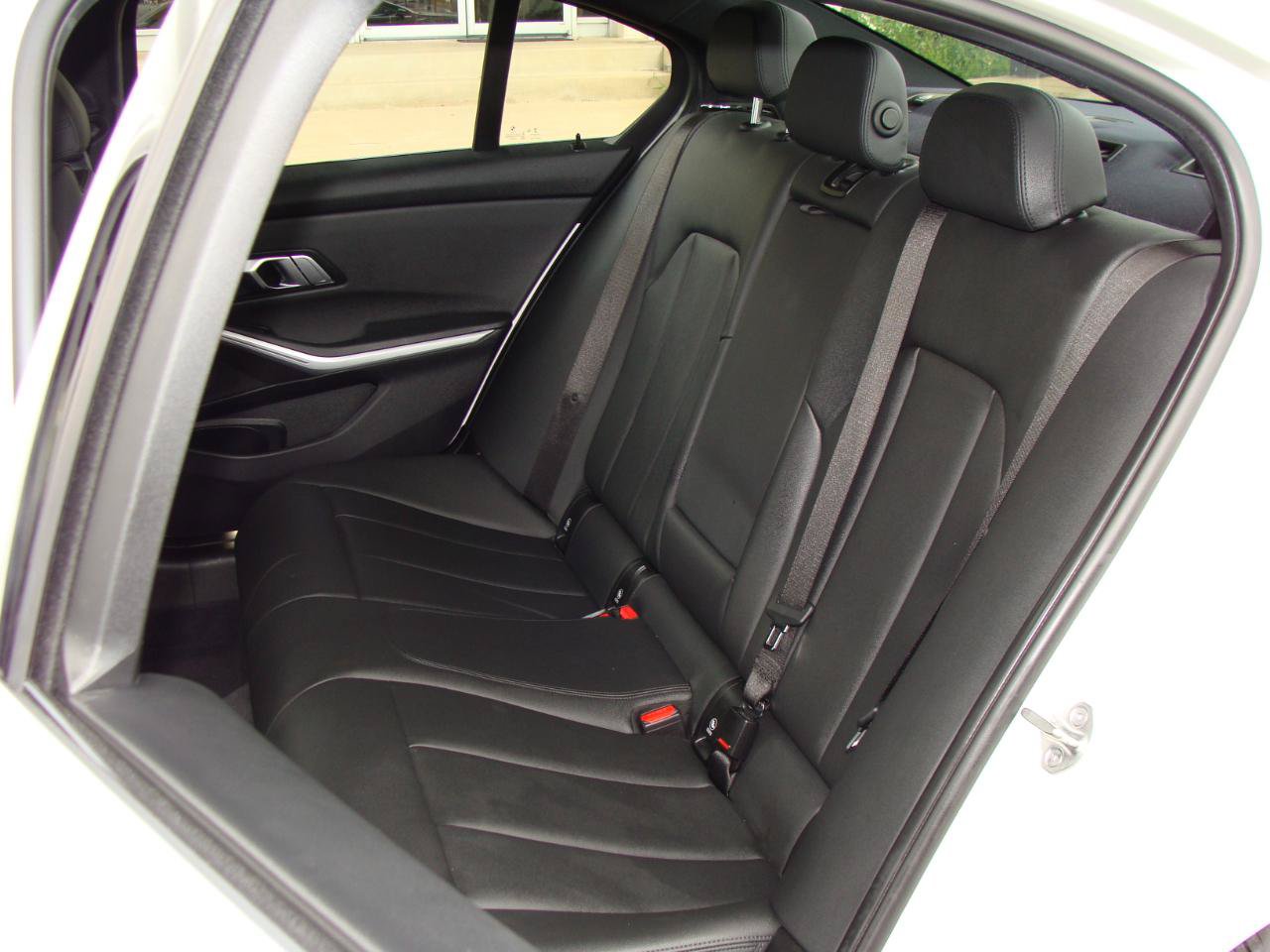 Used 2019 BMW 330i xDrive Sedan AWD/4WD image 8