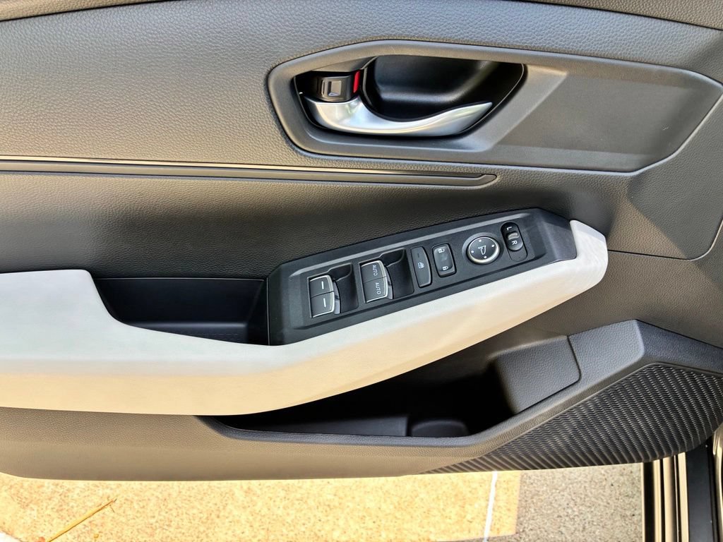 Used 2025 Honda Accord LX image 21