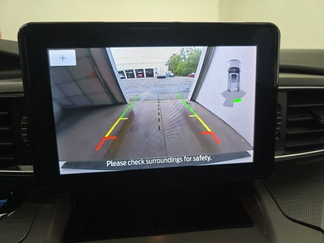 Used 2023 Ford Explorer XLT w/ Equipment Group 202A image 26