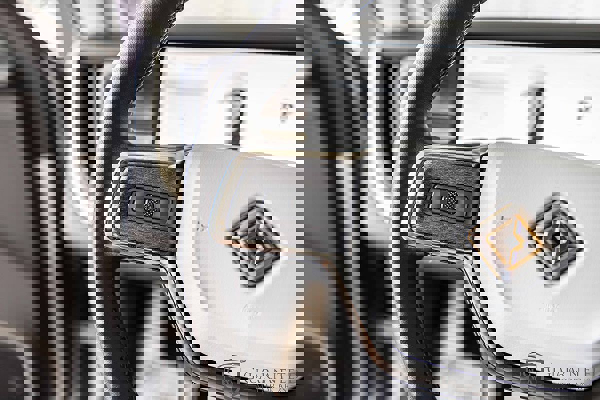 Used 2024 Rivian R1S Adventure image 26