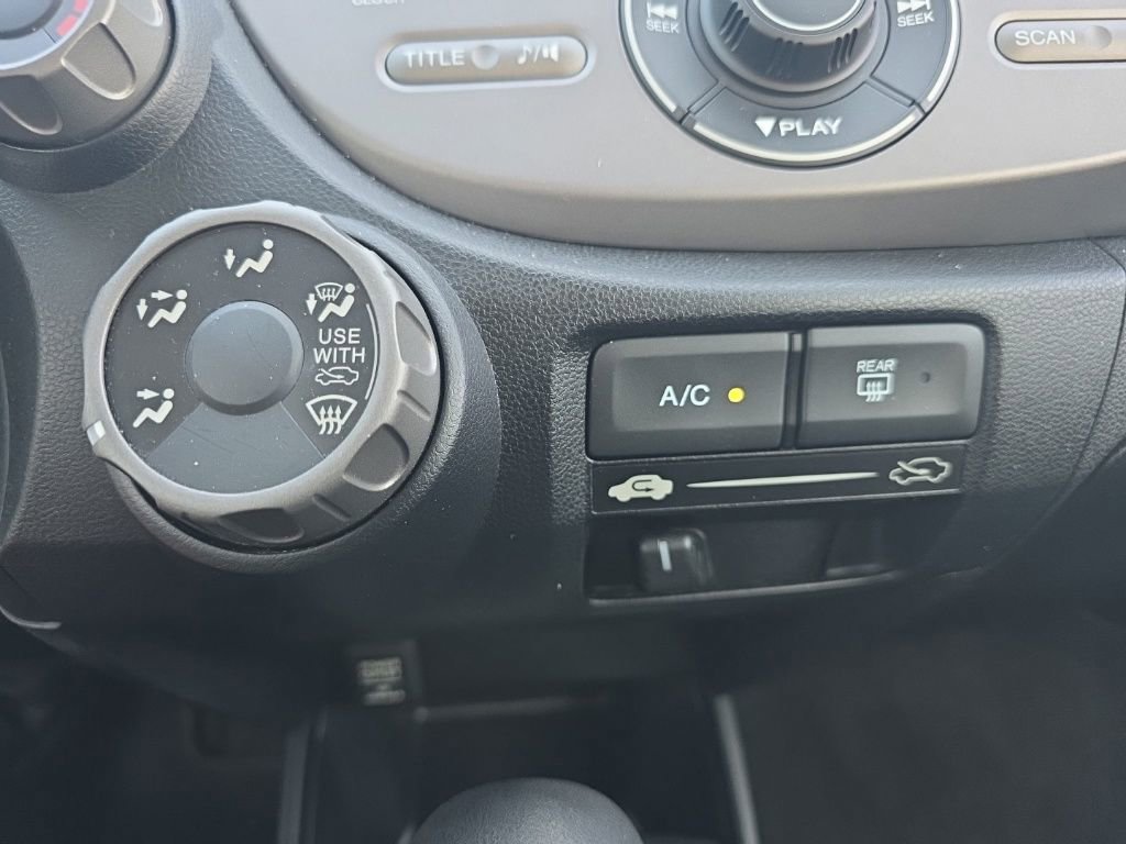 Used 2012 Honda Fit image 28