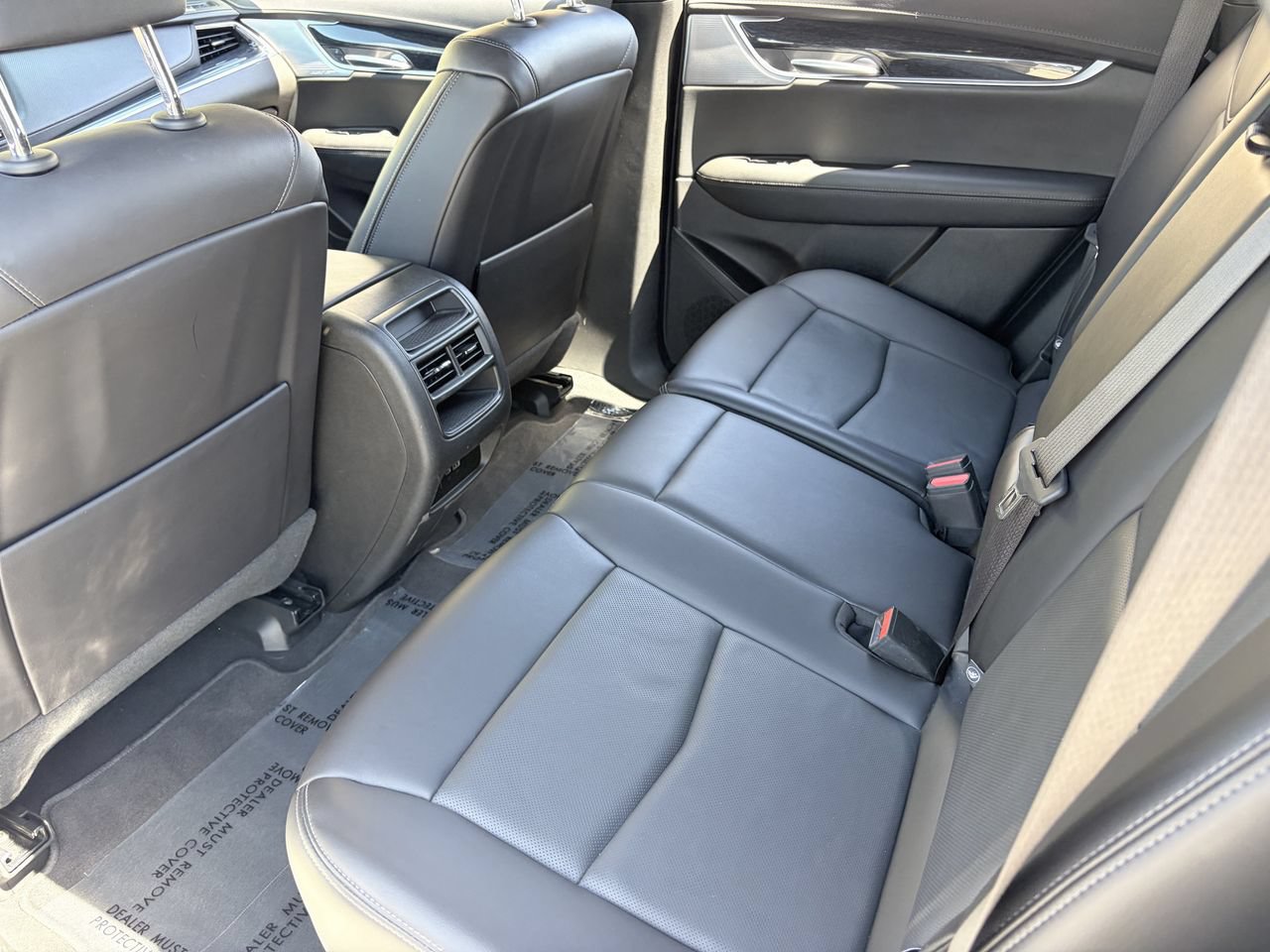 Certified 2024 Cadillac XT5 Premium Luxury FWD image 17