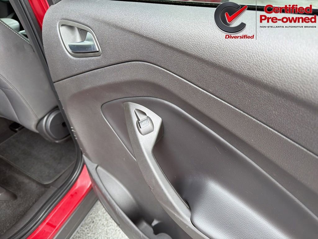 Used 2018 Ford Escape SE FWD image 21