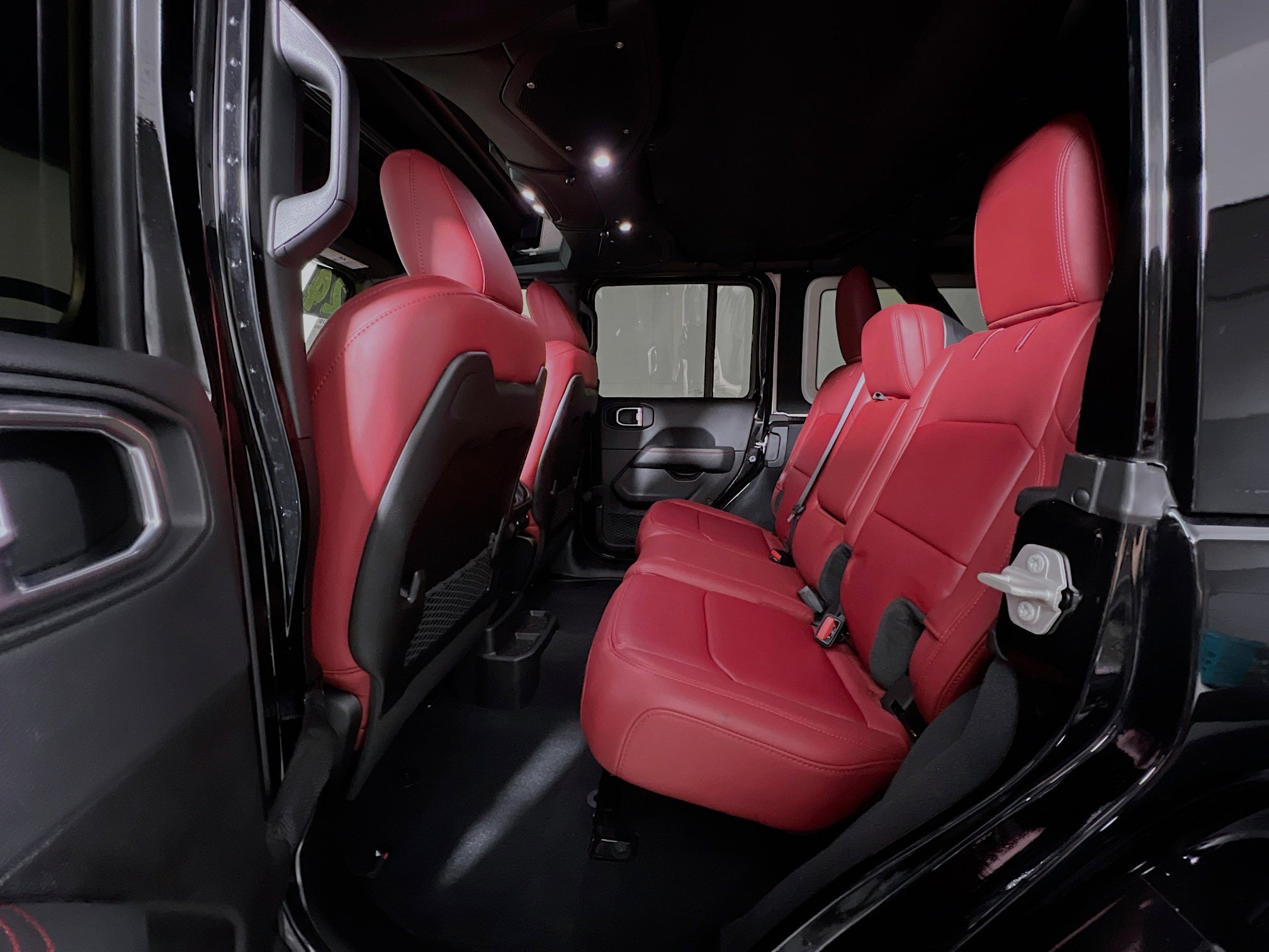 Used 2024 Jeep Wrangler Unlimited Rubicon 392 image 29