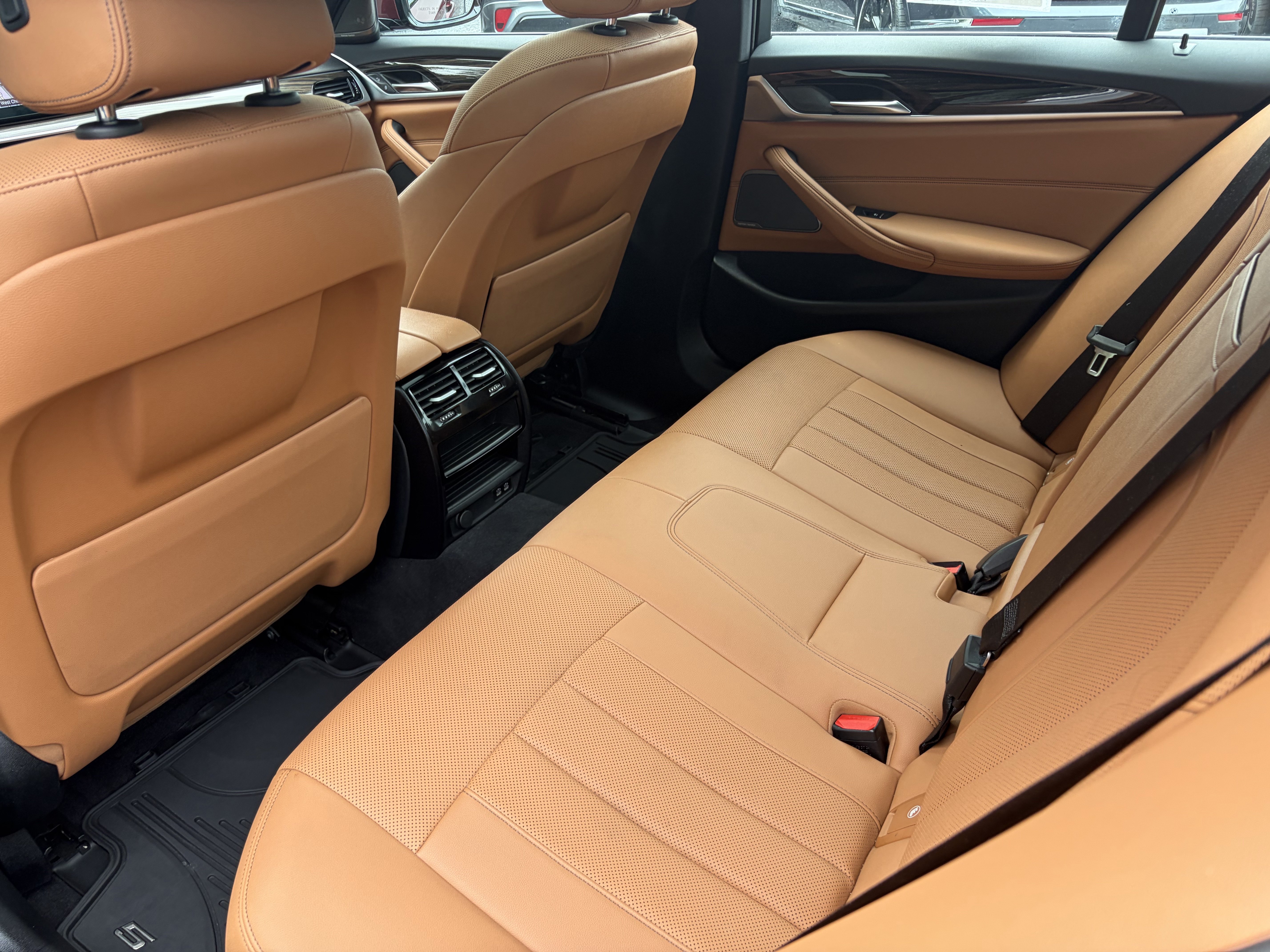 Used 2023 BMW 530i xDrive w/ M Sport Package AWD/4WD image 16