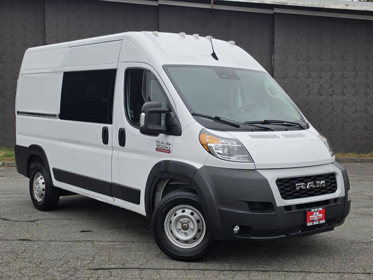 Used 2022 RAM ProMaster 3500 w/ Interior LED Lighting Group FWD image 3