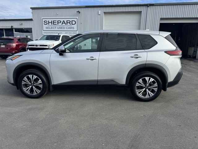 Used 2022 Nissan Rogue SV image 8