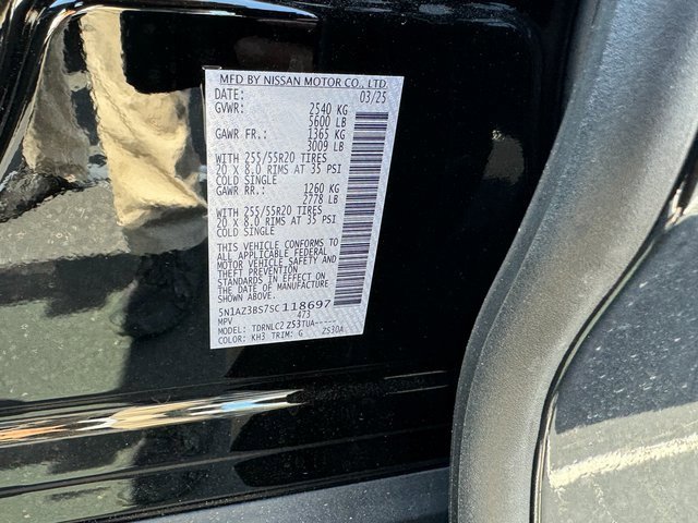 Used 2025 Nissan Murano SV image 16