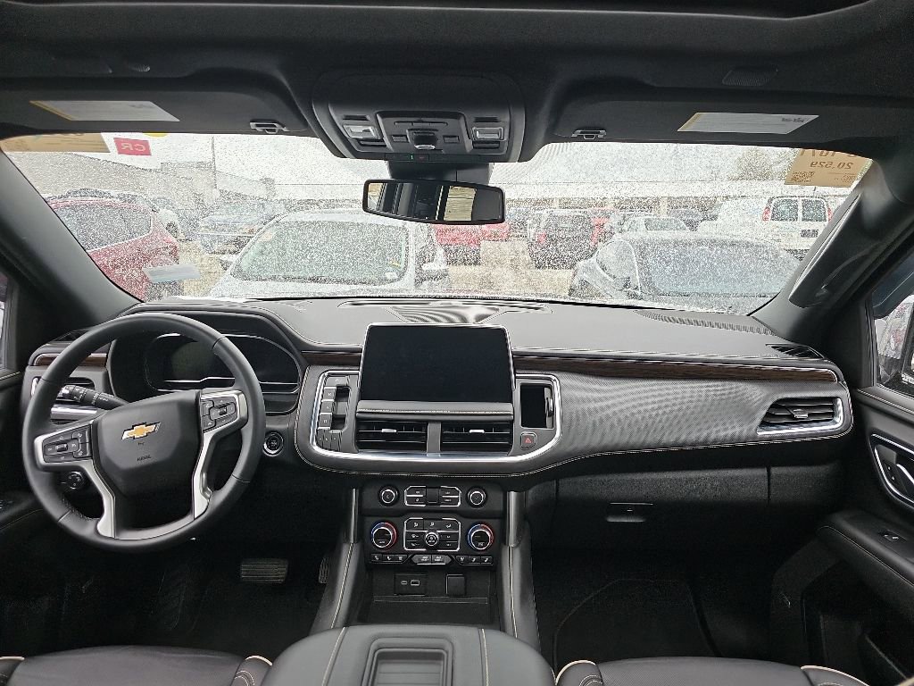 Used 2023 Chevrolet Tahoe Premier AWD/4WD image 9