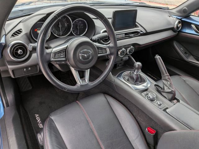 Used 2019 MAZDA MX-5 Miata Grand Touring RWD image 12