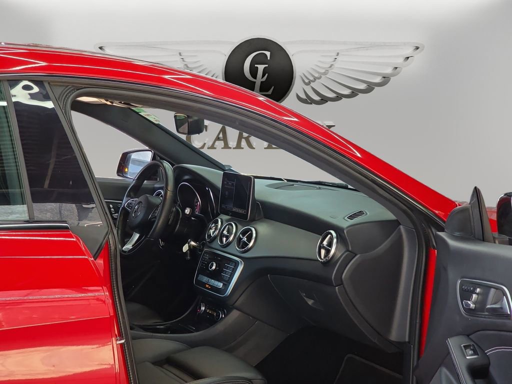Used 2019 Mercedes-Benz CLA 250 image 25