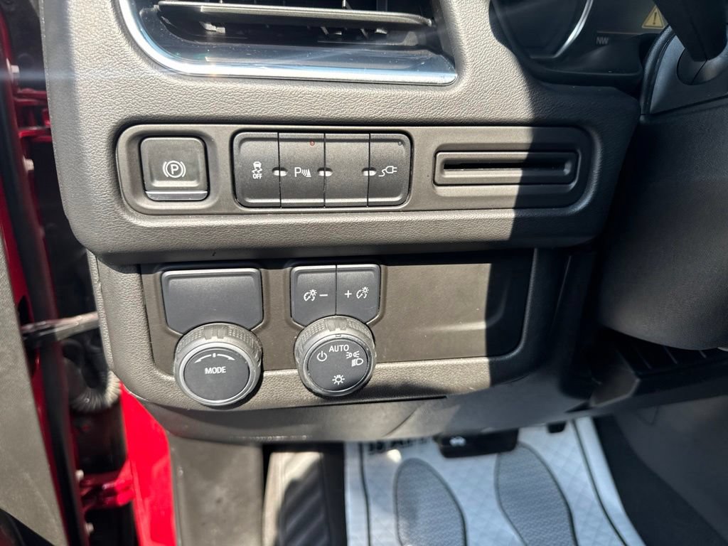 Used 2021 Chevrolet Tahoe RST RWD image 18