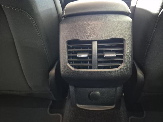 Used 2020 Ford Fusion SE image 22