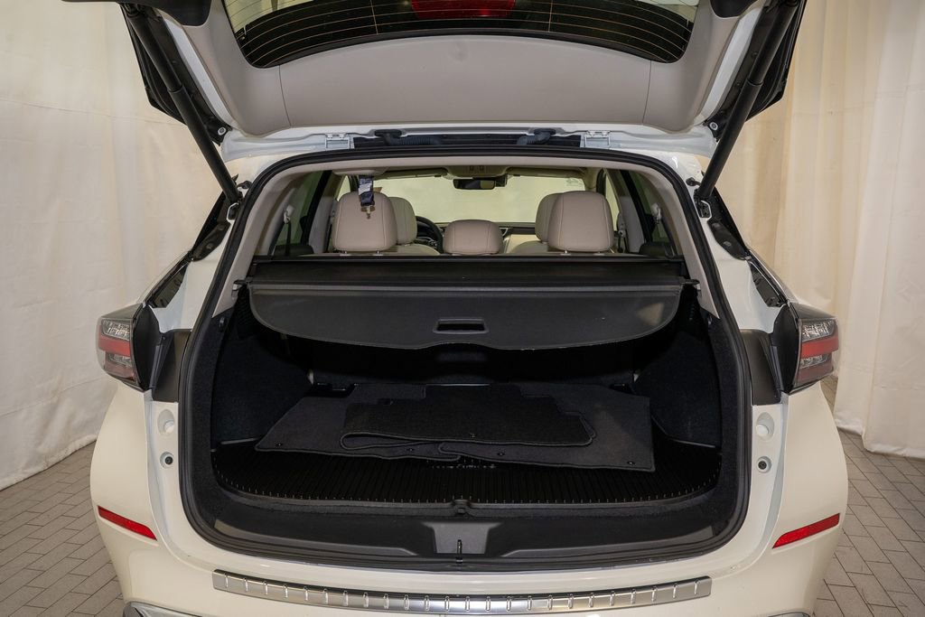 Certified 2024 Nissan Murano Platinum w/ Cargo Package image 5