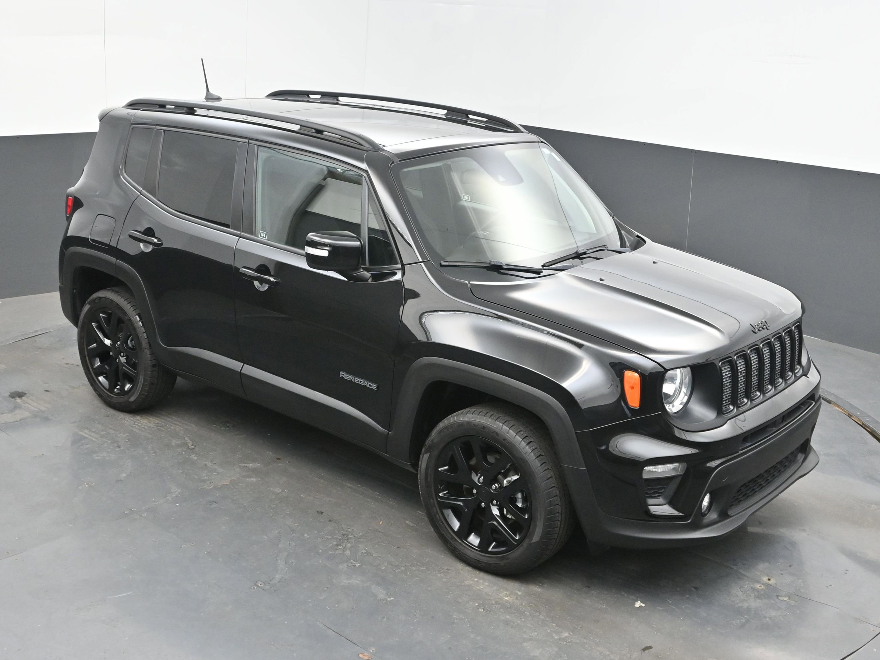 Used 2023 Jeep Renegade Altitude w/ Sun/Sound Group image 33