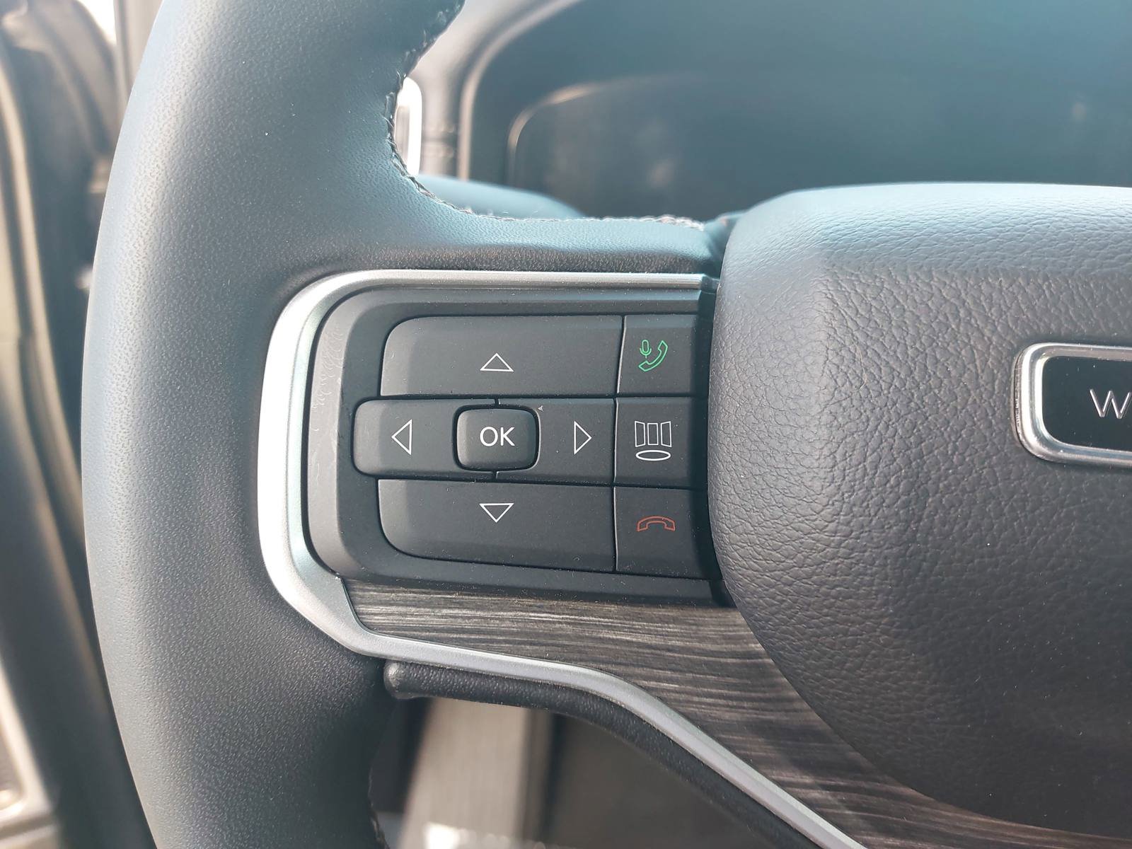 Used 2024 Jeep Wagoneer L Series II image 18