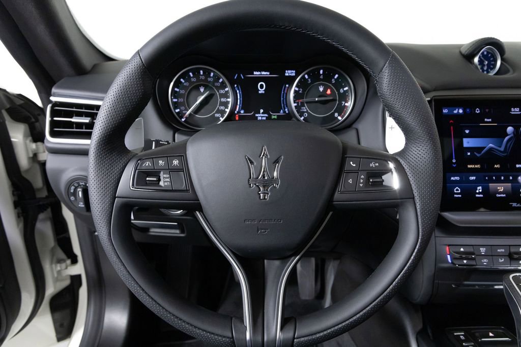 Used 2023 Maserati Ghibli Modena image 22
