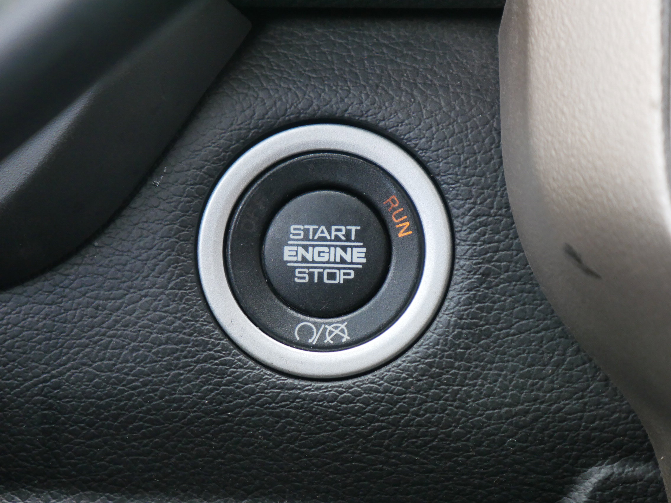 Used 2019 RAM 2500 Laramie image 8