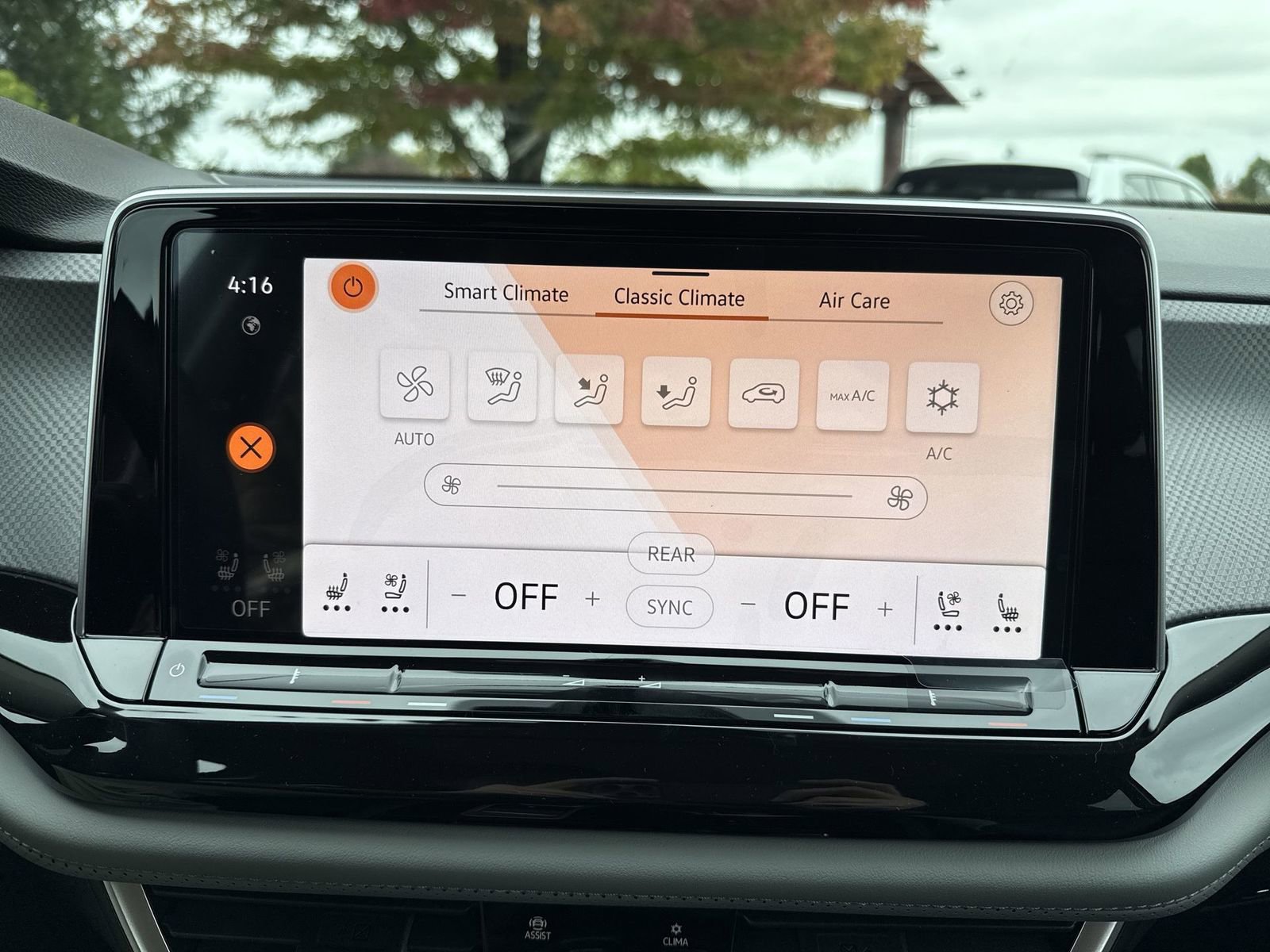 New 2026 Volkswagen Atlas Peak Edition image 19