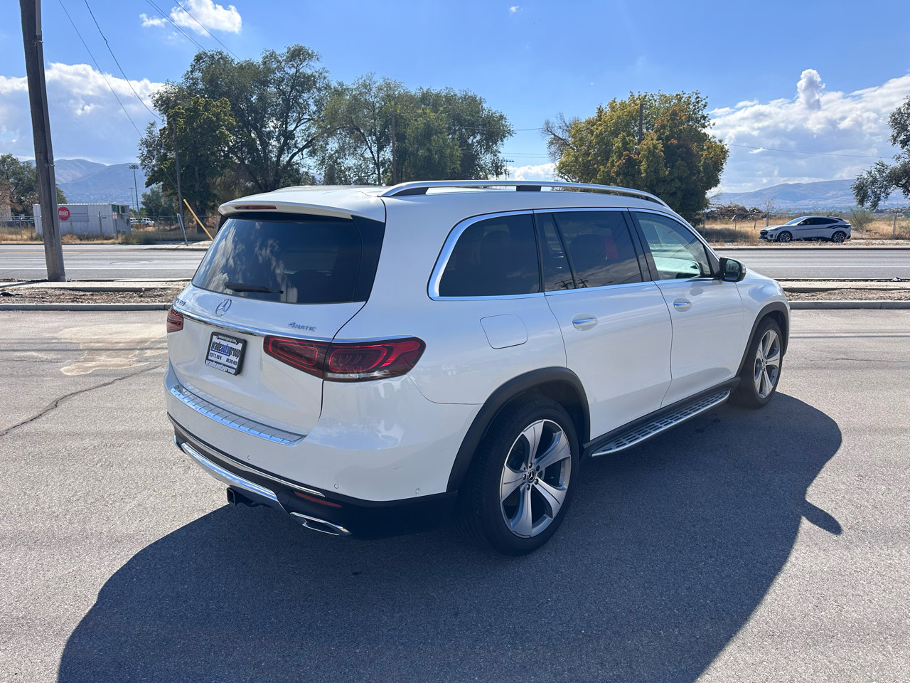 Used 2022 Mercedes-Benz GLS 450 4MATIC image 7