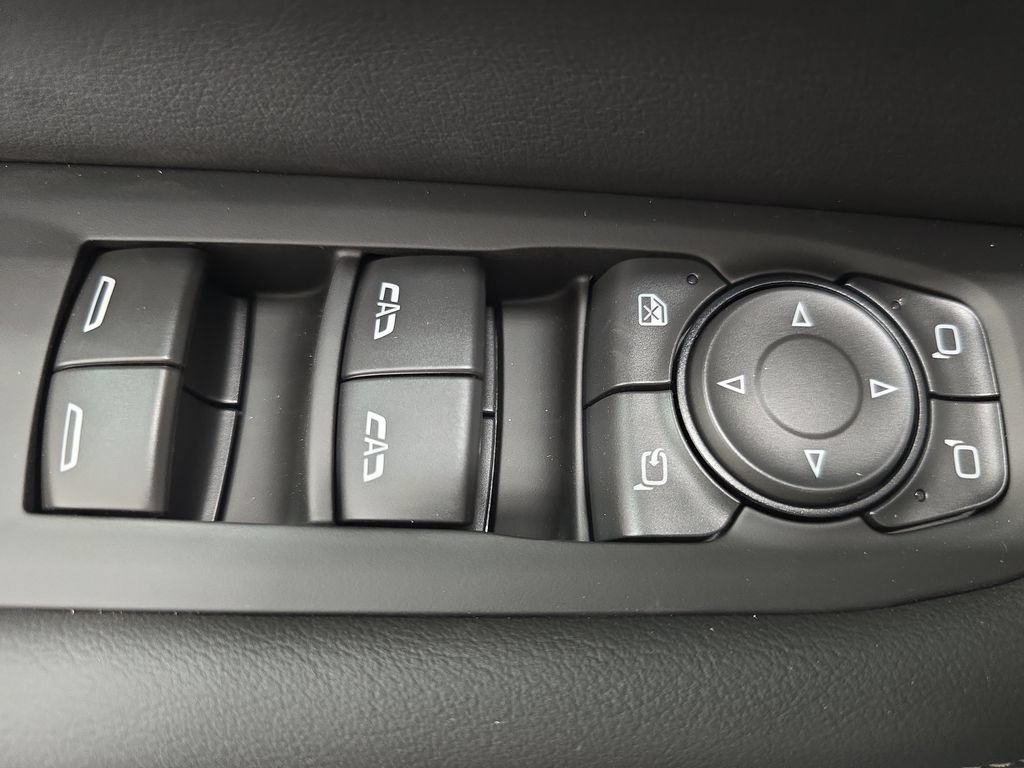 New 2026 GMC Yukon Elevation w/ Elevation Premium Package AWD/4WD image 33