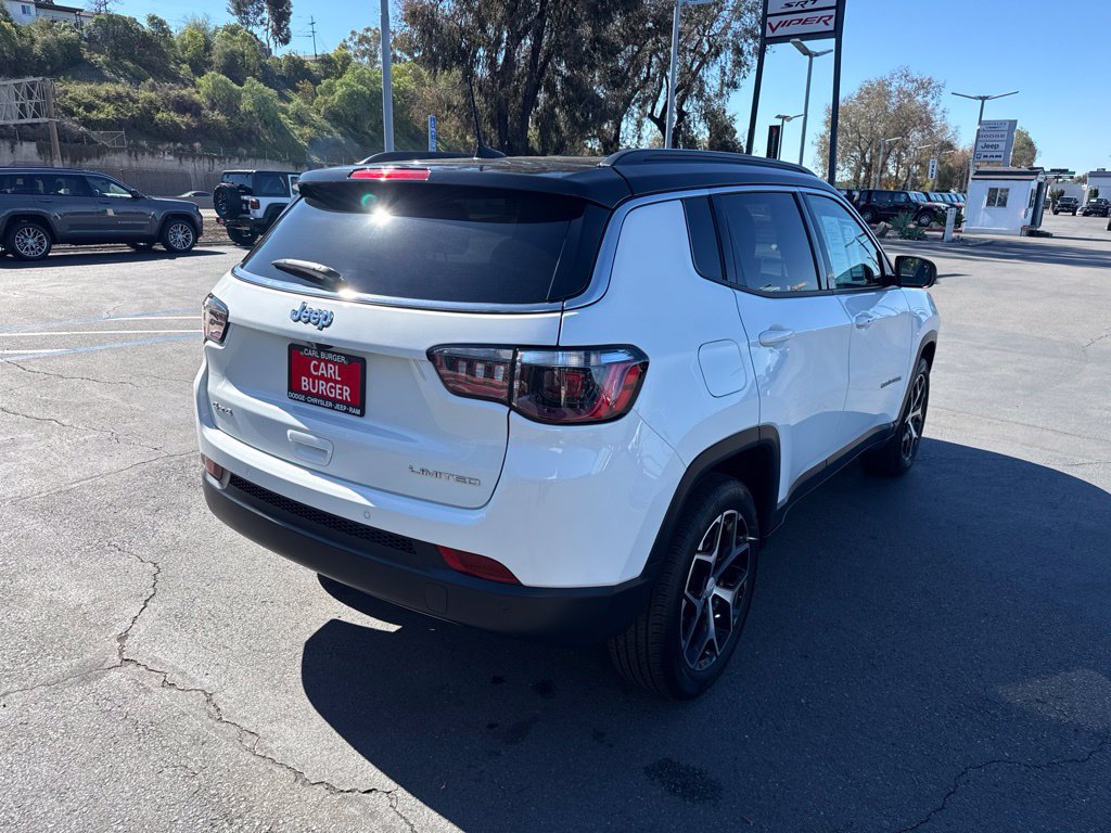 Certified 2024 Jeep Compass Limited AWD/4WD image 8