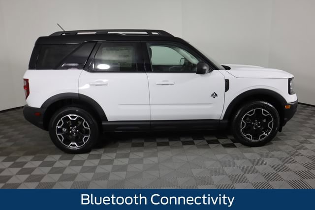 New 2025 Ford Bronco Sport Outer Banks image 2